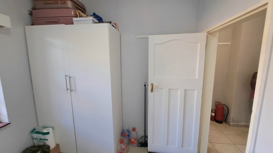 5 Bedroom Property for Sale in Park West Free State